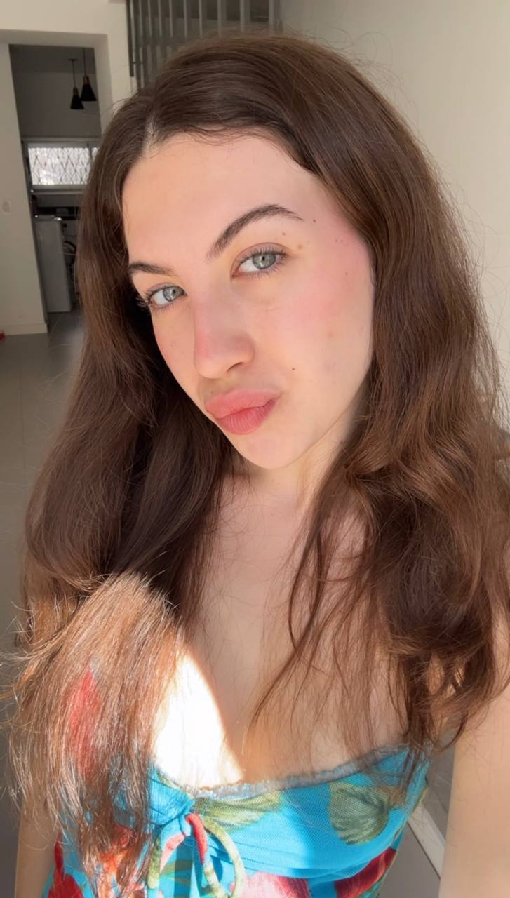 Nude girl Amber in Taguig