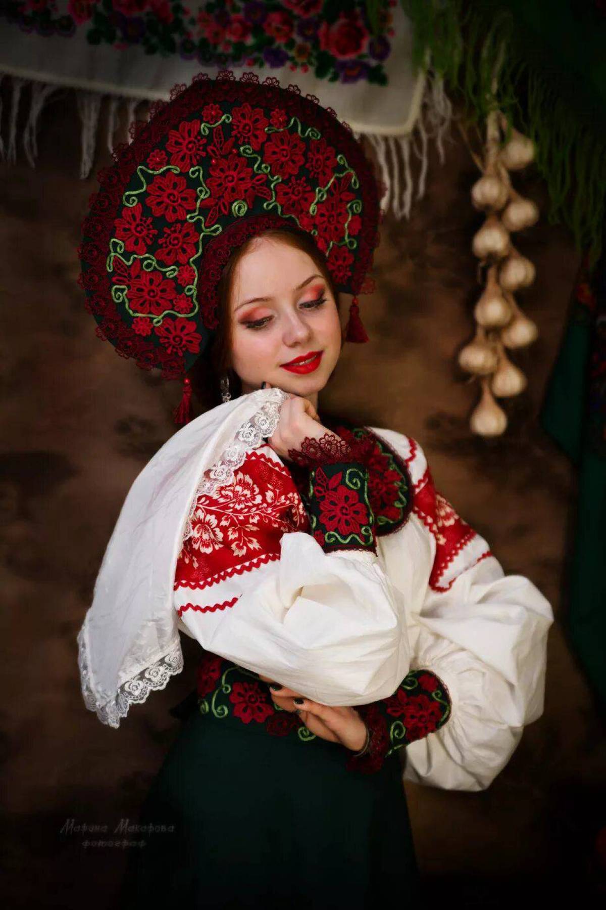 Take a pause and enjoy Women in Slavic costumes — streaming from Taguig