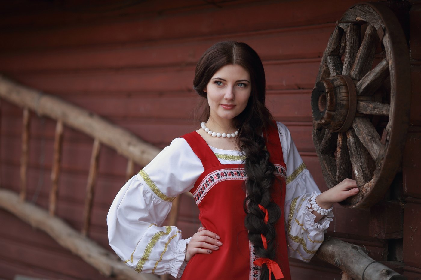 Girls in Slavic costumes’s look of the day — catch her live in Taguig