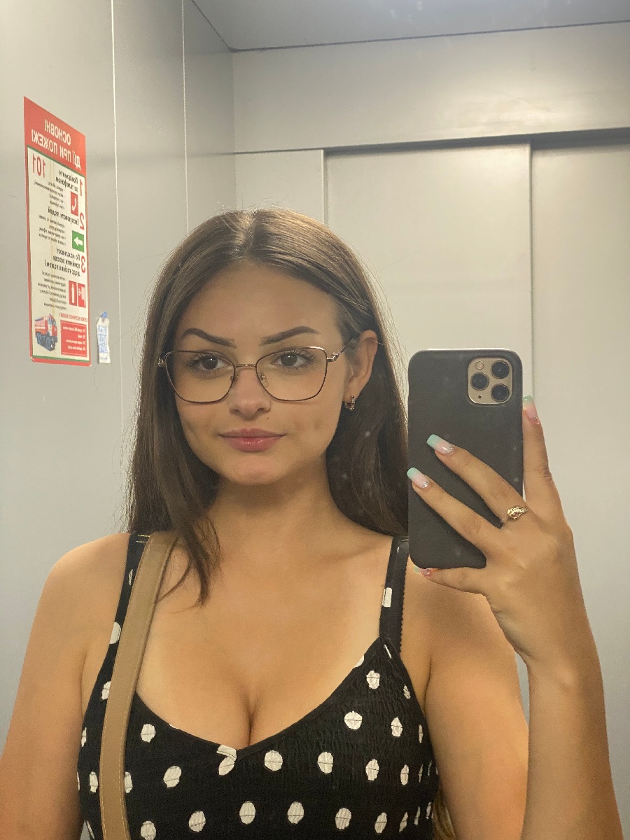 Sexy model Stacy in Taguig